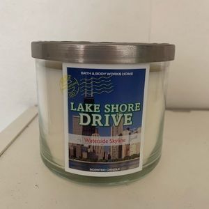 Bath & Body Works Limited Edition Chicago candle